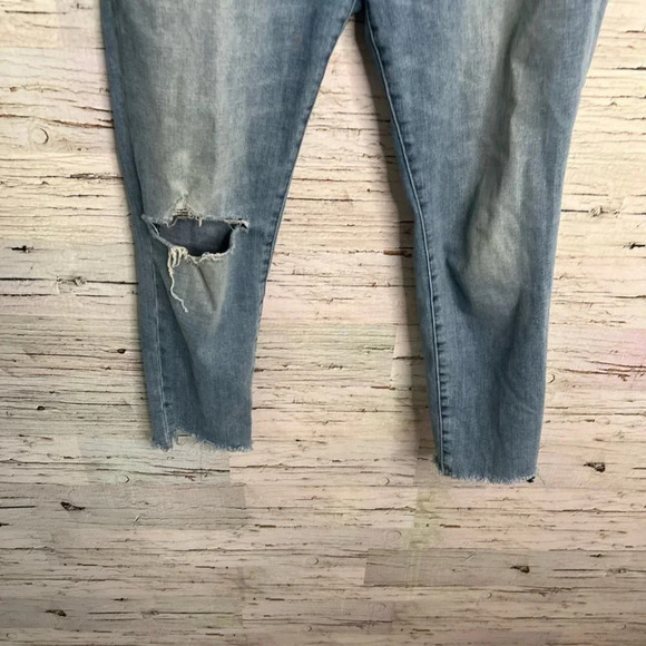 Lucky brand mid rise, skinny Ava ankle jeans size 10/30 distressed - Picture 2 of 10